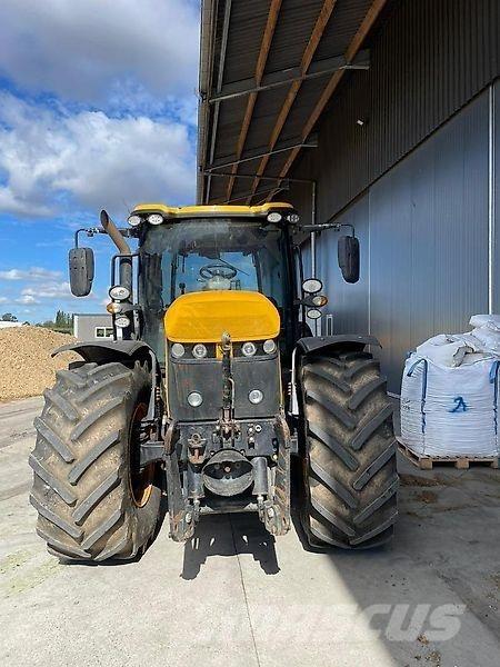 JCB Fastrac 4220 Traktori