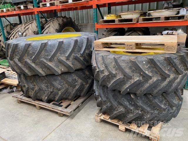 John Deere 7R Gume, točkovi i felne