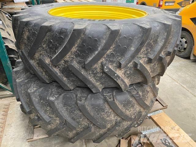 John Deere 7R Gume, točkovi i felne