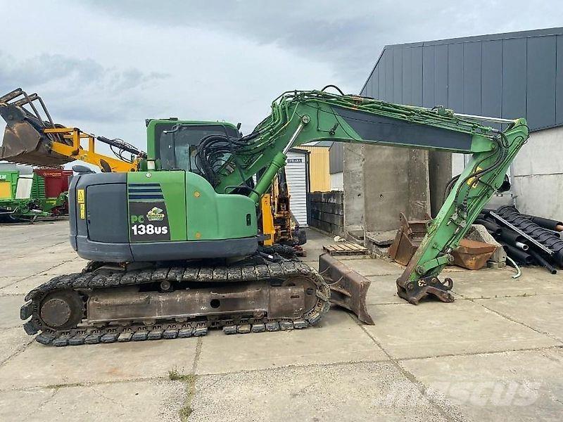 Komatsu PC138-8 Bageri guseničari
