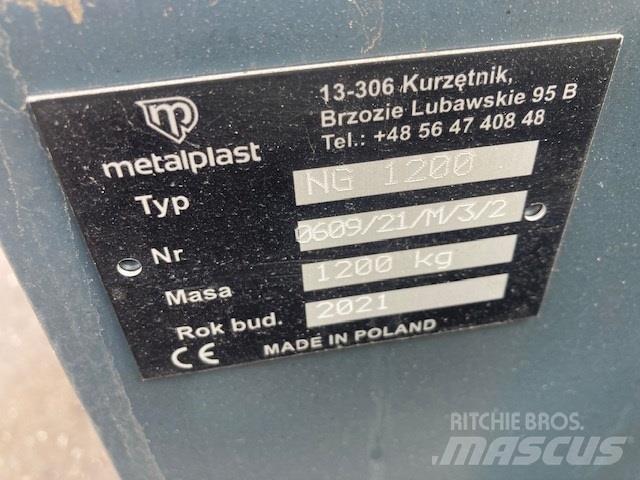  - - -  1500 KG Prednji tegovi