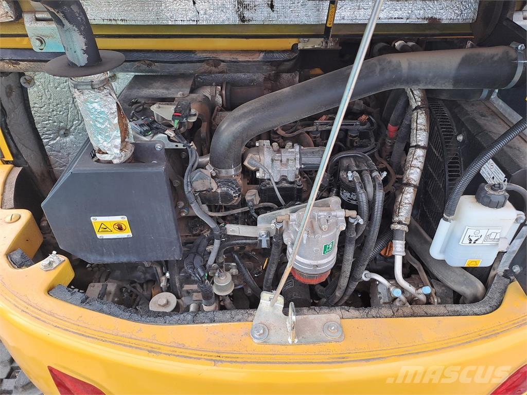 Komatsu  Bageri guseničari