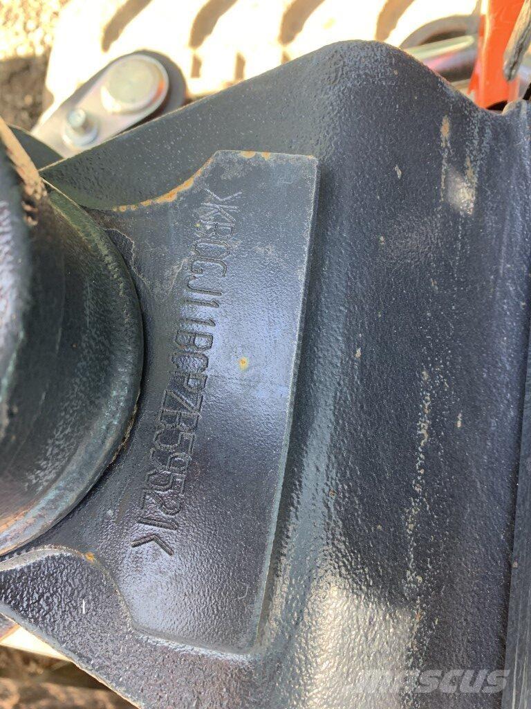 Kubota  Bageri guseničari