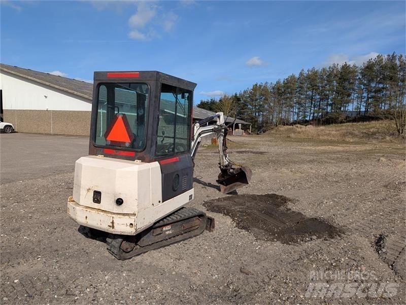 Bobcat X220 Mini bageri < 7t