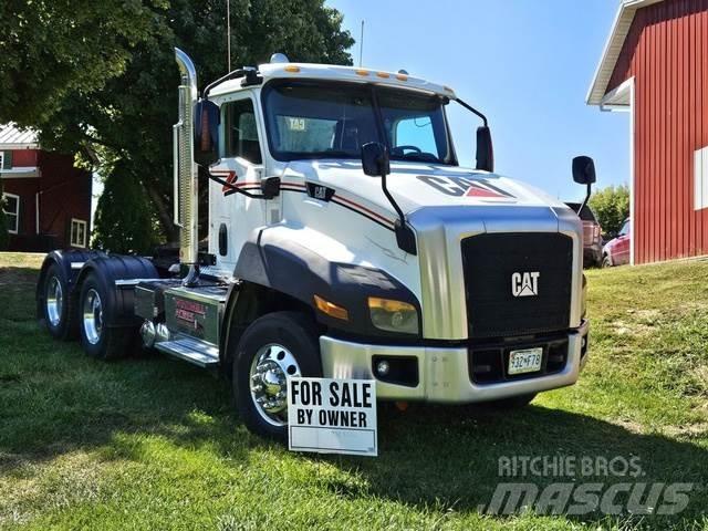 CAT Truck Dostavna vozila / kombiji