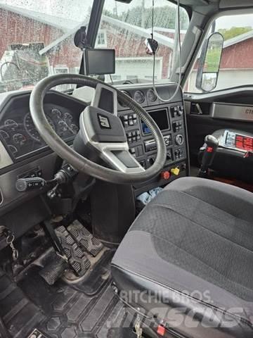 CAT Truck Dostavna vozila / kombiji