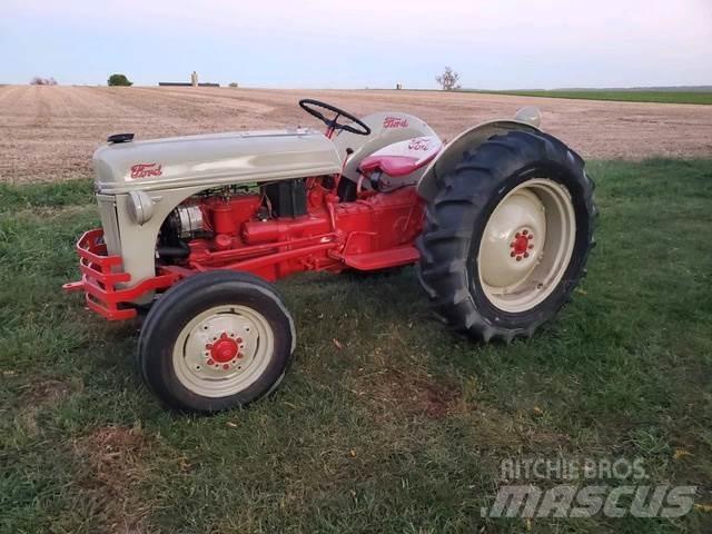 Ford 8 N Tractor Ostalo za građevinarstvo