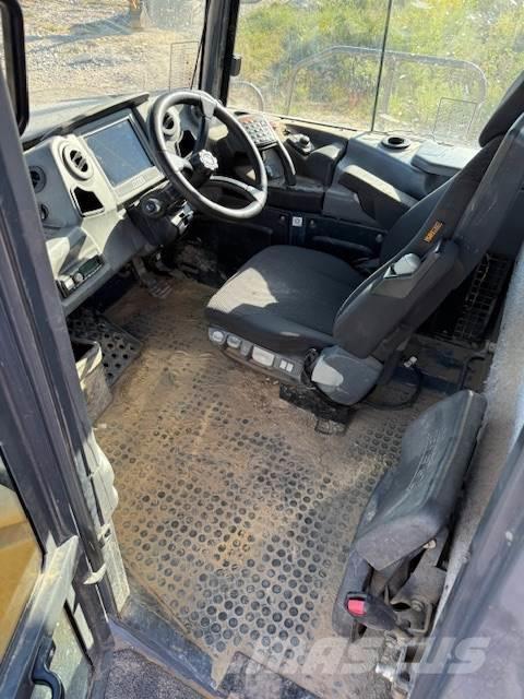 Bell B40E Zglobni damperi