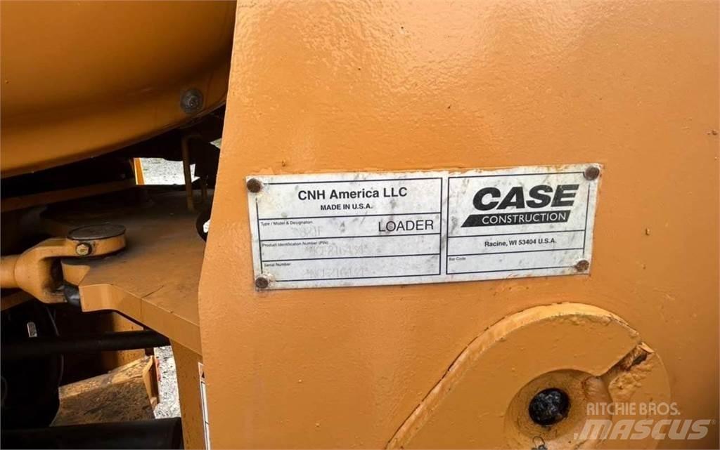 CASE 821F Utovarivači na točkove