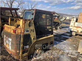 CAT 216B Skid steer mini utovarivači