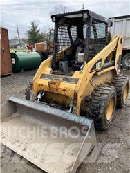 CAT 246 Skid steer mini utovarivači