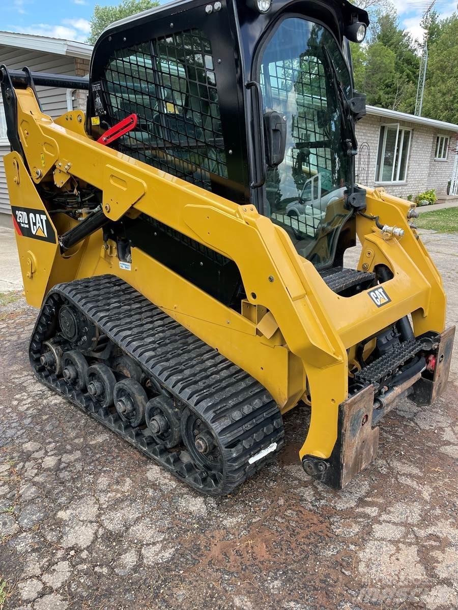 CAT 257D Skid steer mini utovarivači