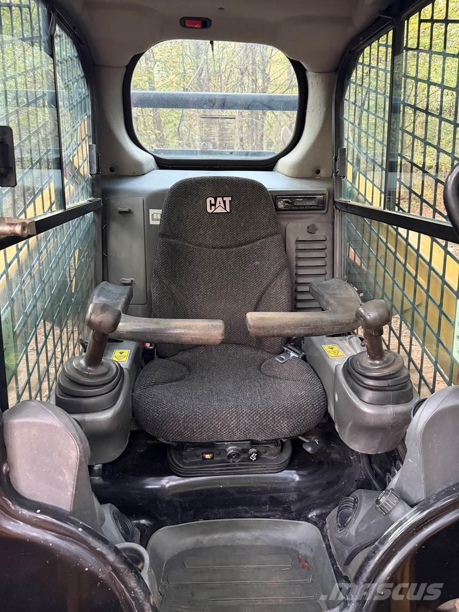 CAT 259D Skid steer mini utovarivači