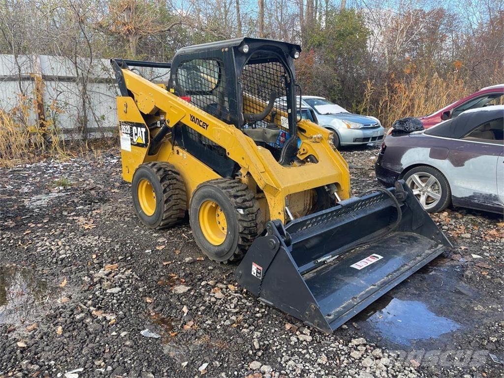 CAT 262D Skid steer mini utovarivači