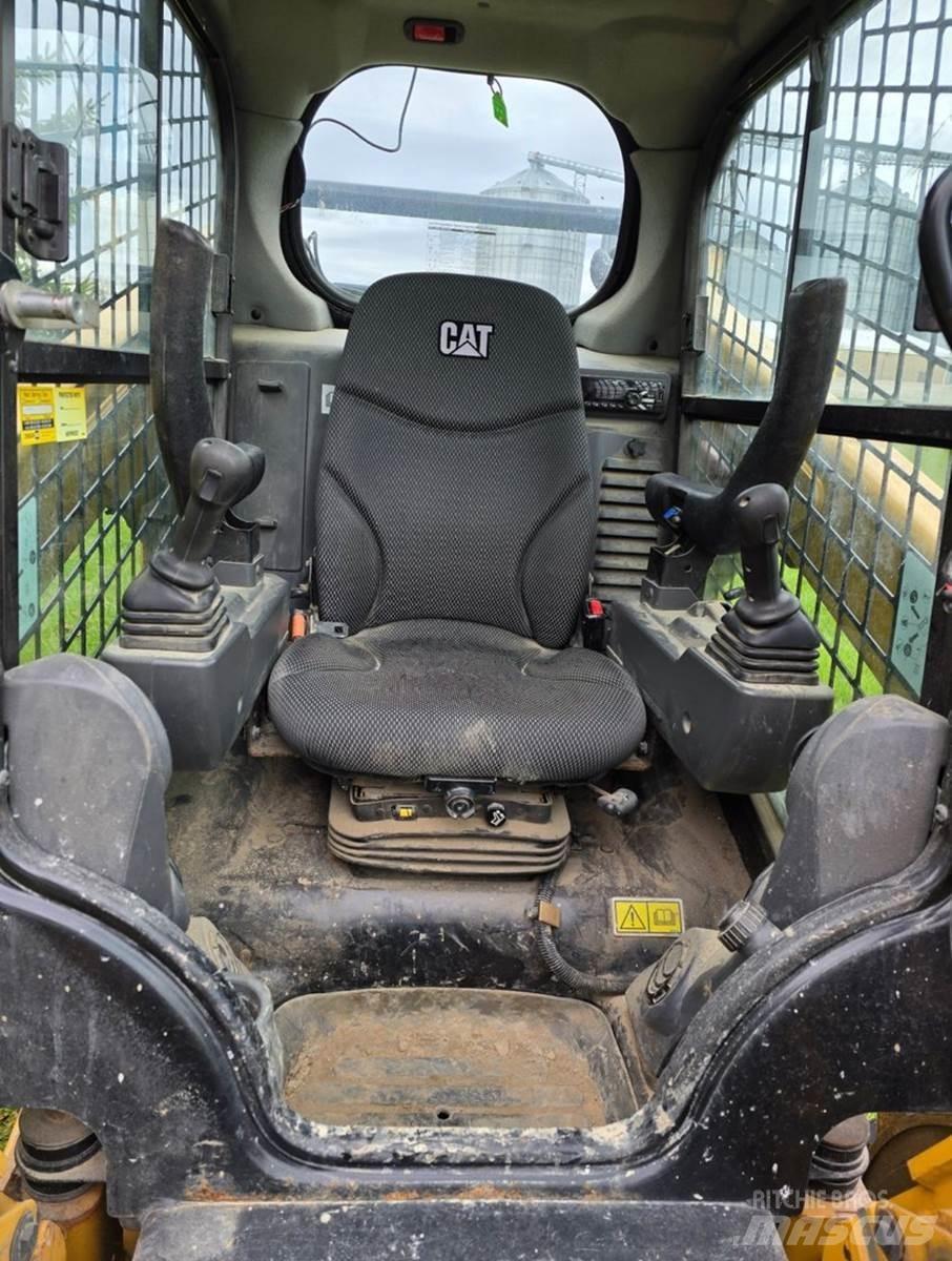 CAT 262D3 Skid steer mini utovarivači