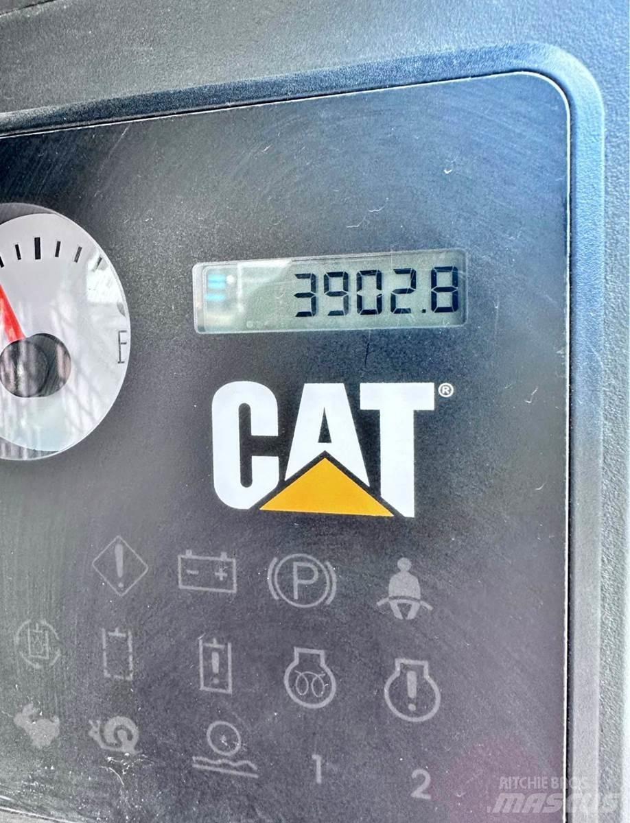 CAT 299D Skid steer mini utovarivači