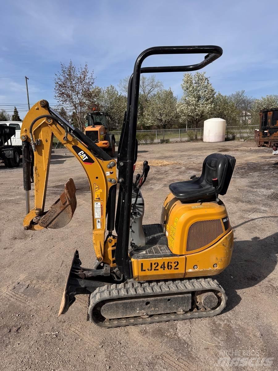 CAT 300.9D Mini bageri < 7t