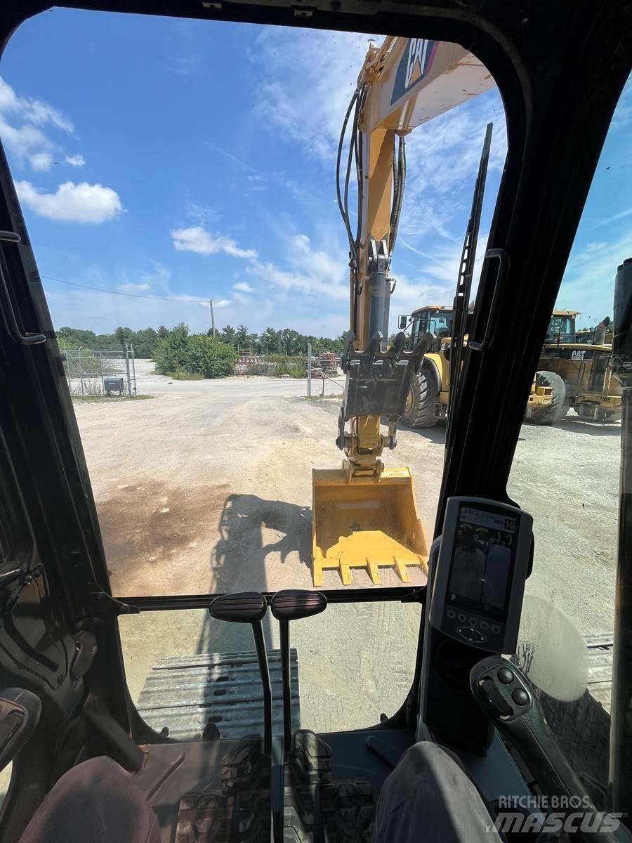 CAT 313FL Bageri guseničari