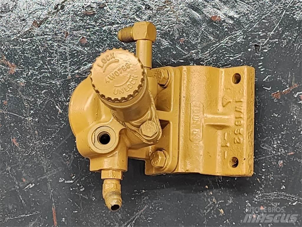 CAT 3208 Ostale kargo komponente