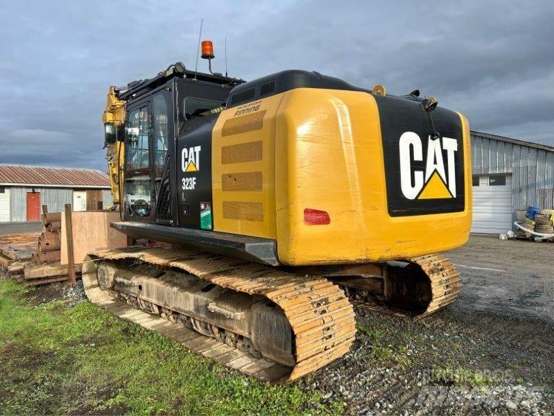 CAT 323FL Bageri guseničari