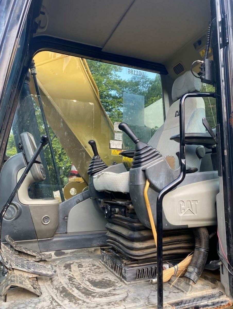 CAT 324DL Polovni bageri sa dugom rukom