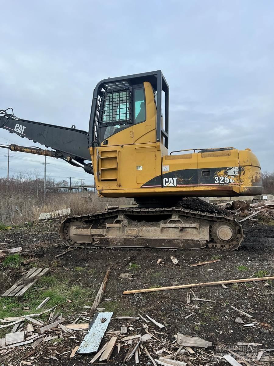 CAT 325C Utovarivači stabala