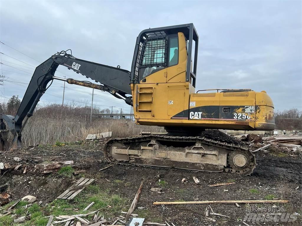CAT 325C Utovarivači stabala