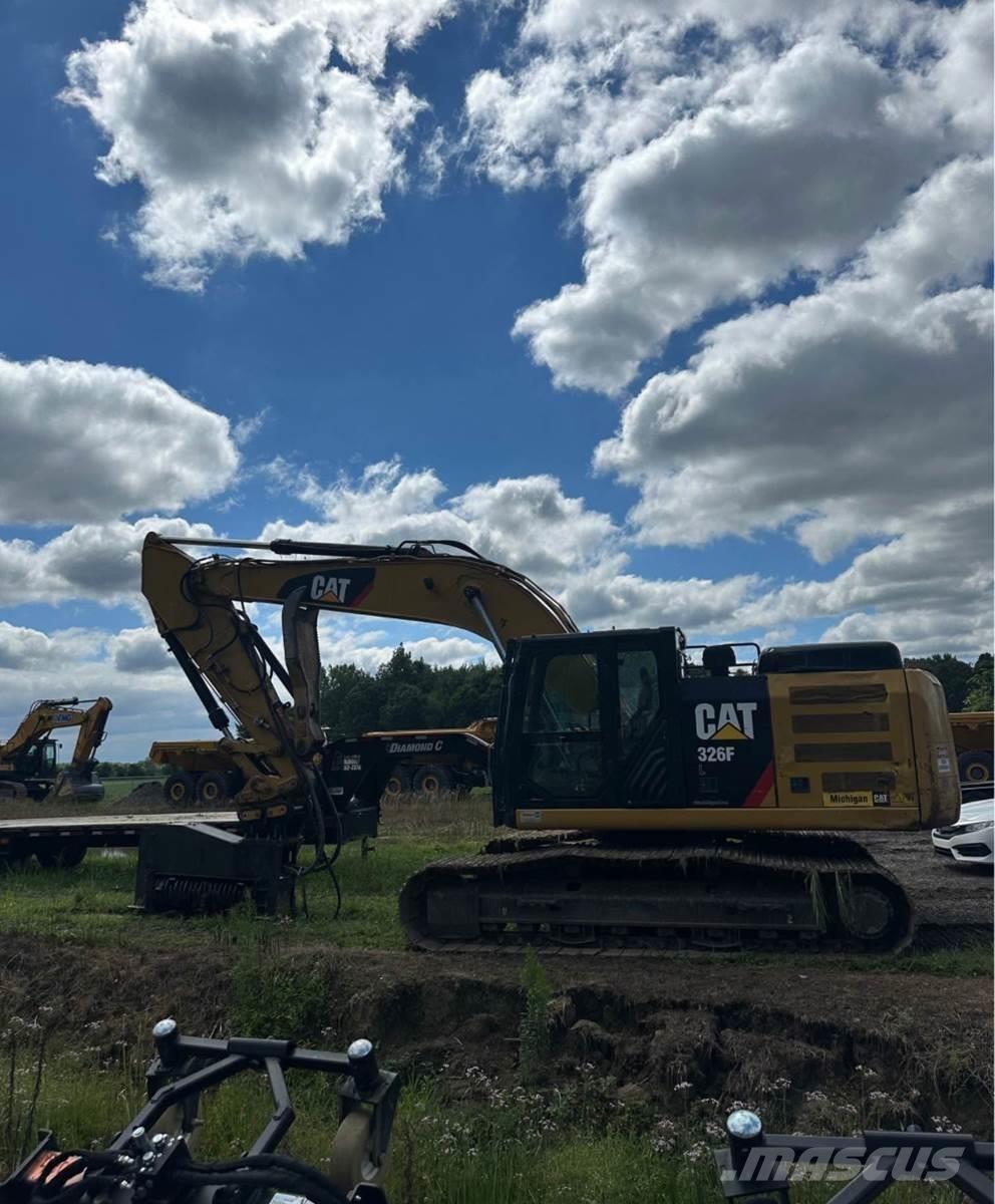 CAT 326FL Bageri guseničari