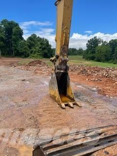 CAT 330BL Bageri guseničari