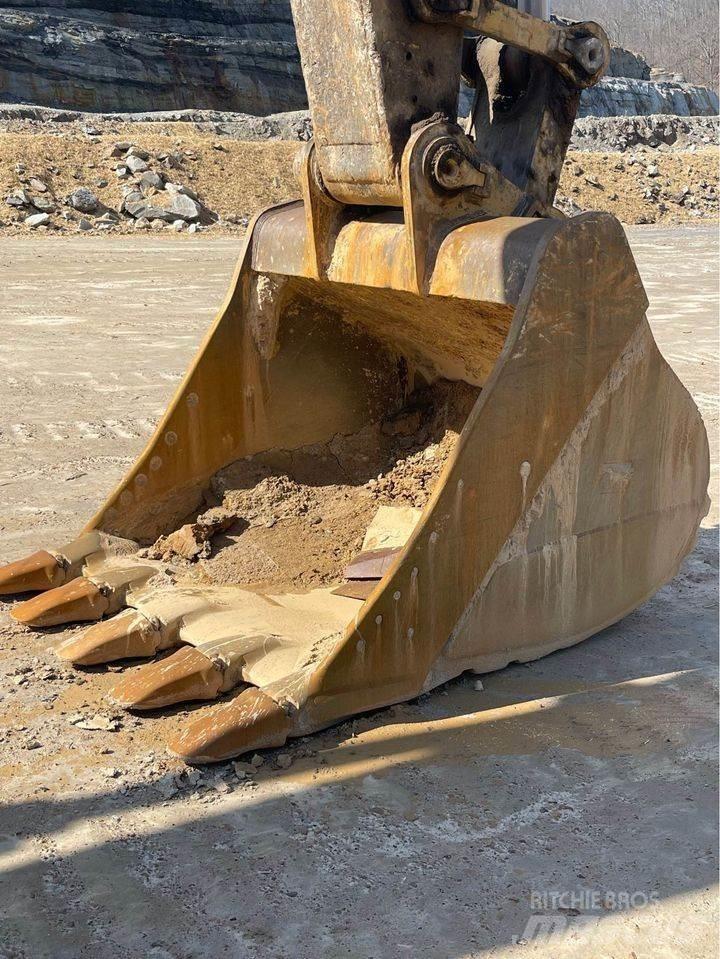 CAT 374DL Bageri guseničari