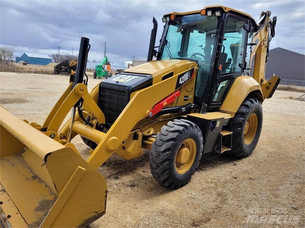 CAT 420F2 Rovokopači