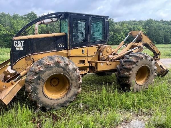 CAT 525 Skideri