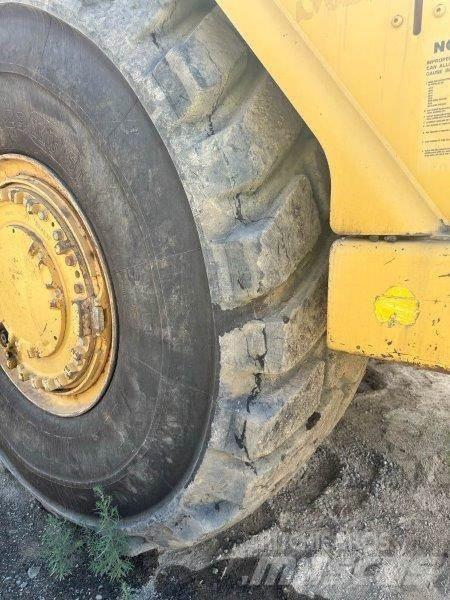 CAT 621G Polovni strugači