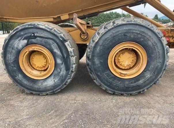 CAT 740 Zglobni damperi
