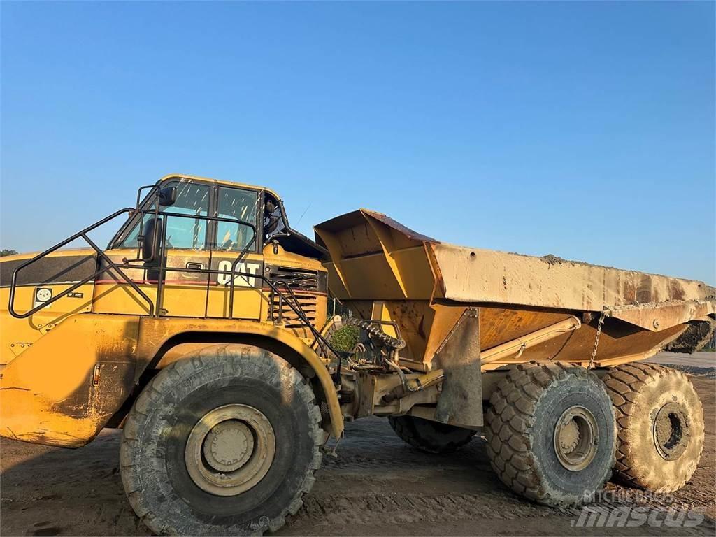 CAT 740 Zglobni damperi
