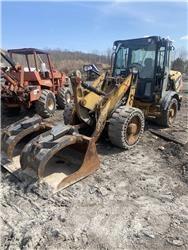 CAT 906H2 Utovarivači na točkove