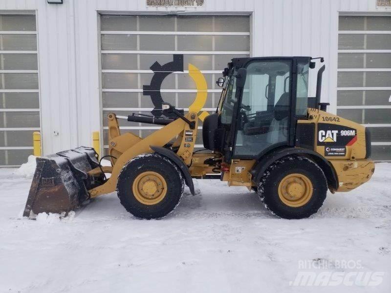 CAT 906M Utovarivači na točkove