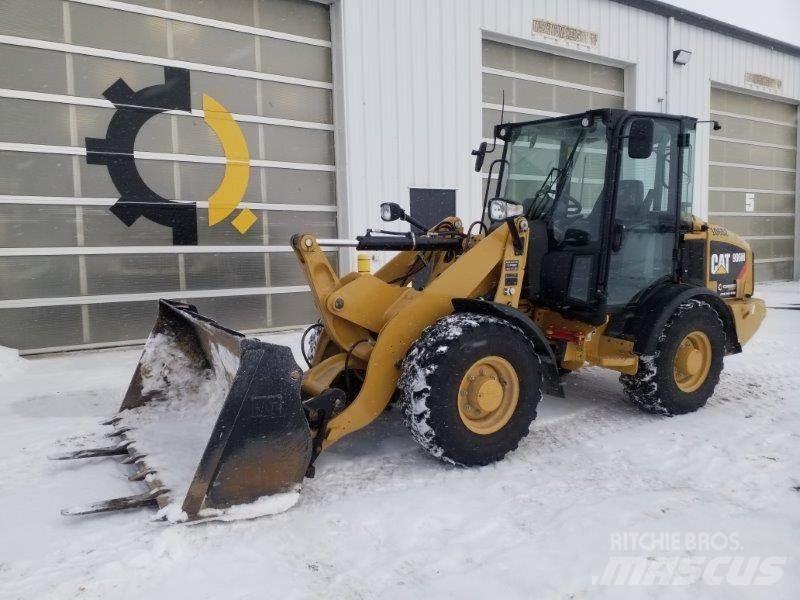 CAT 906M Utovarivači na točkove