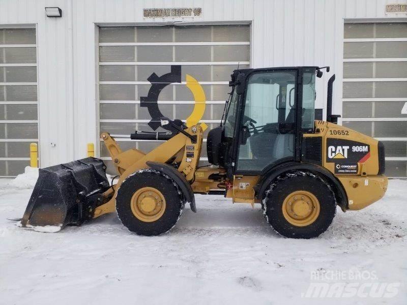 CAT 906M Utovarivači na točkove