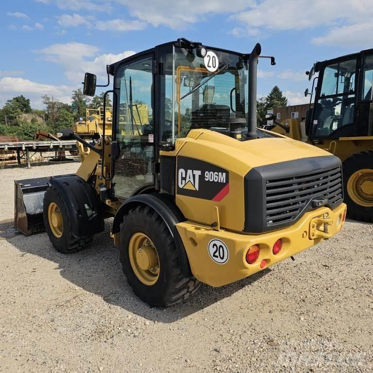 CAT 906M Utovarivači na točkove