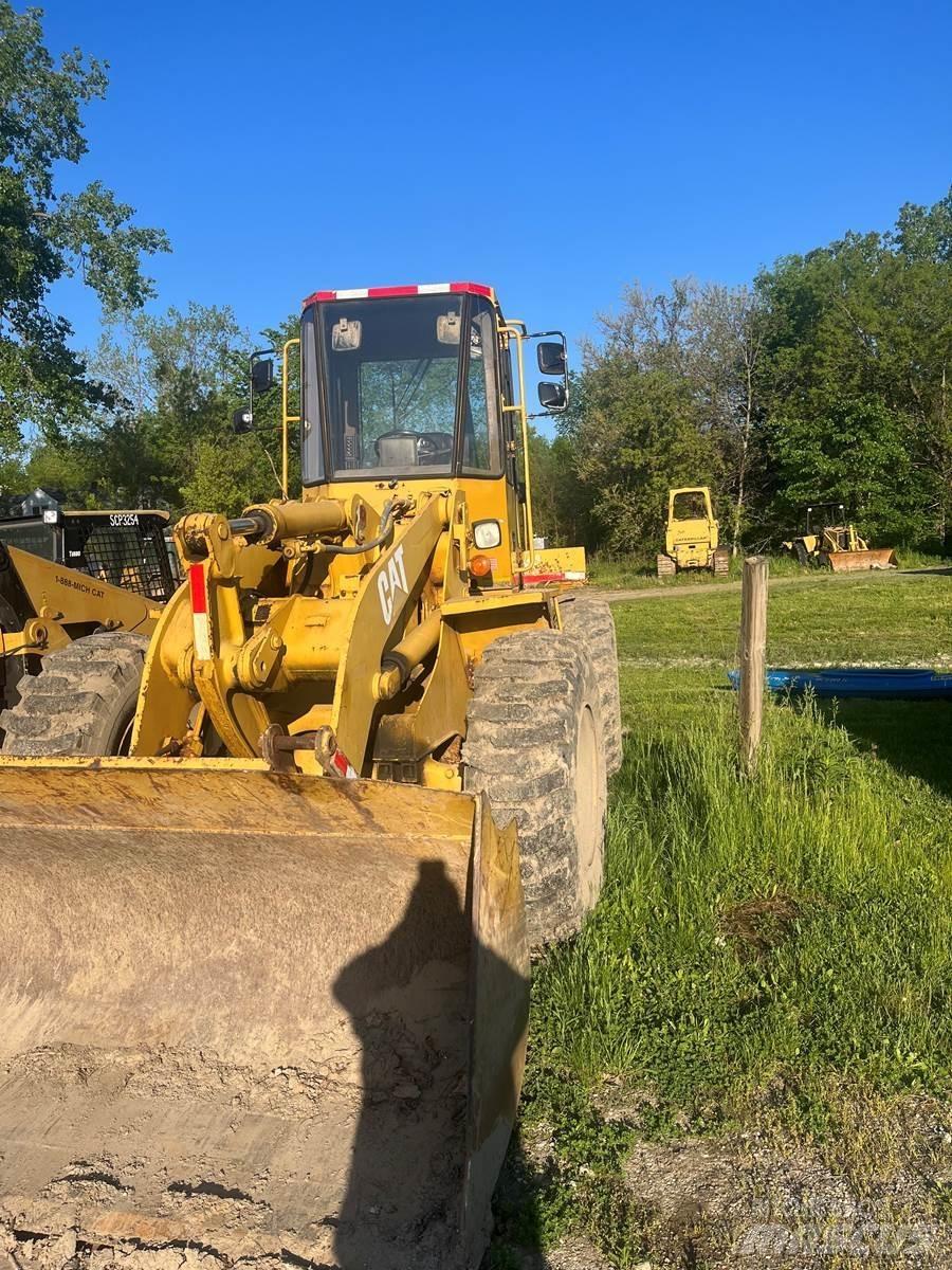 CAT 916 Utovarivači na točkove