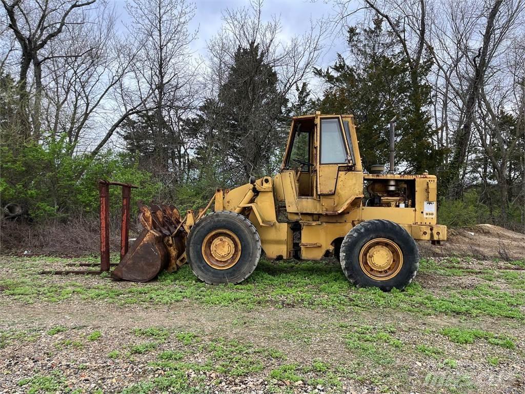 CAT 930 Utovarivači na točkove