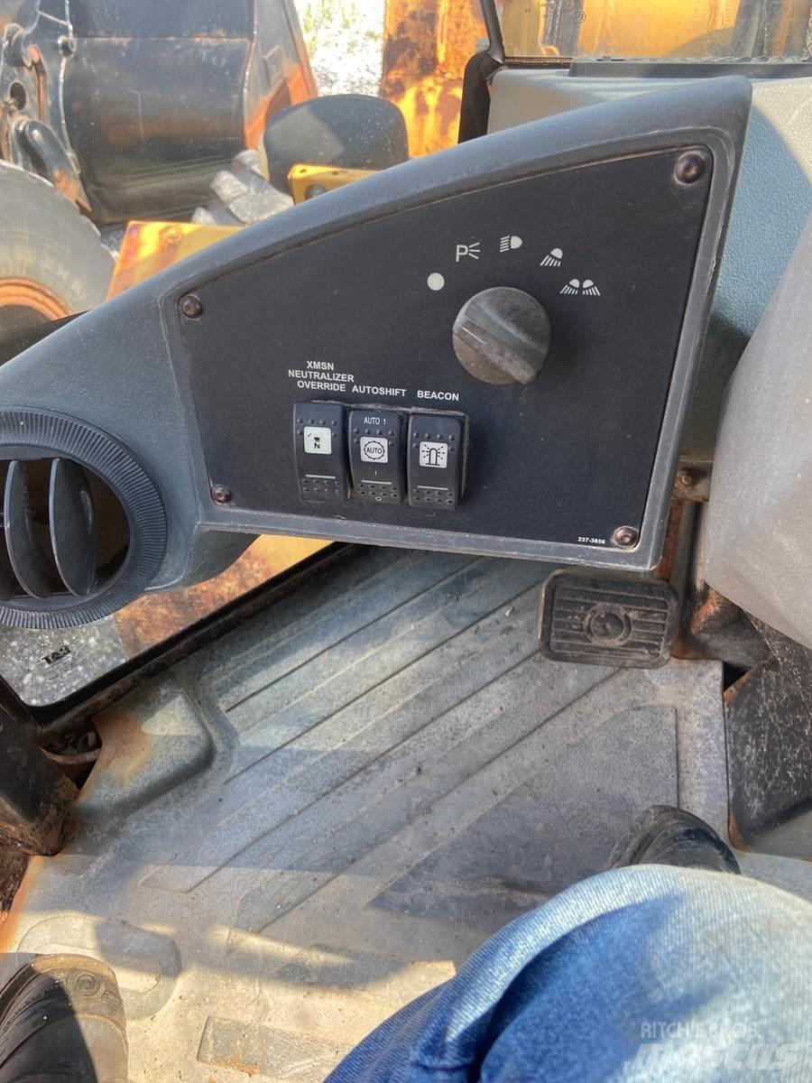 CAT 930G Utovarivači na točkove