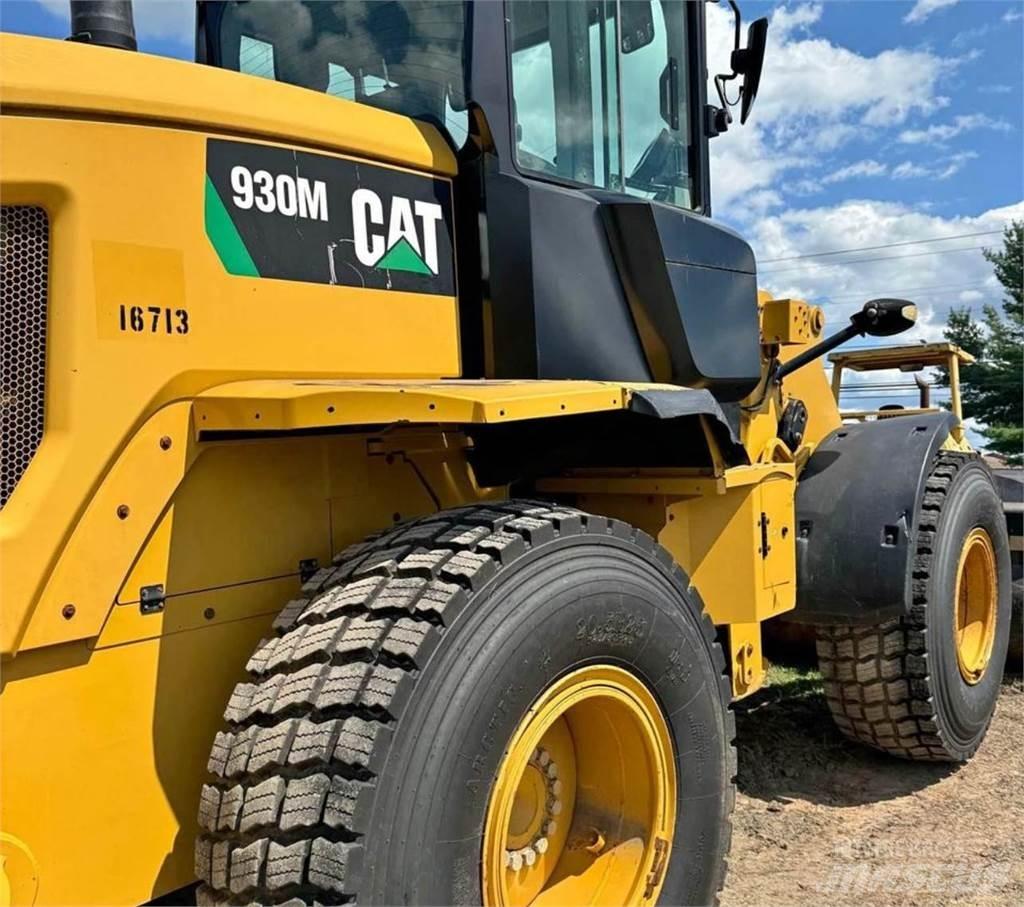 CAT 930M Utovarivači na točkove