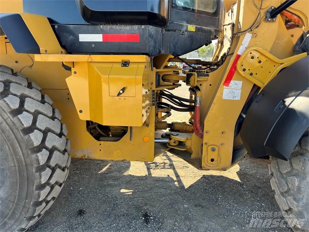 CAT 938M Utovarivači na točkove