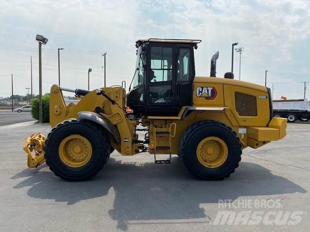 CAT 938M Utovarivači na točkove