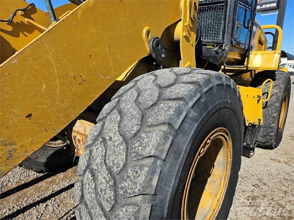 CAT 938M Utovarivači na točkove