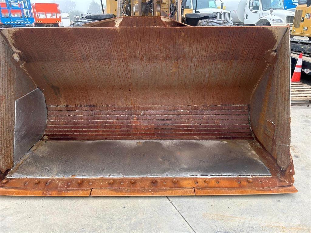 CAT 938M Utovarivači na točkove