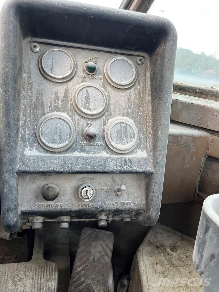 CAT 988B Utovarivači na točkove