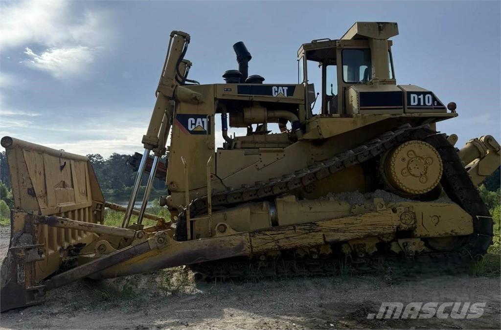 CAT D10 Buldožeri guseničari